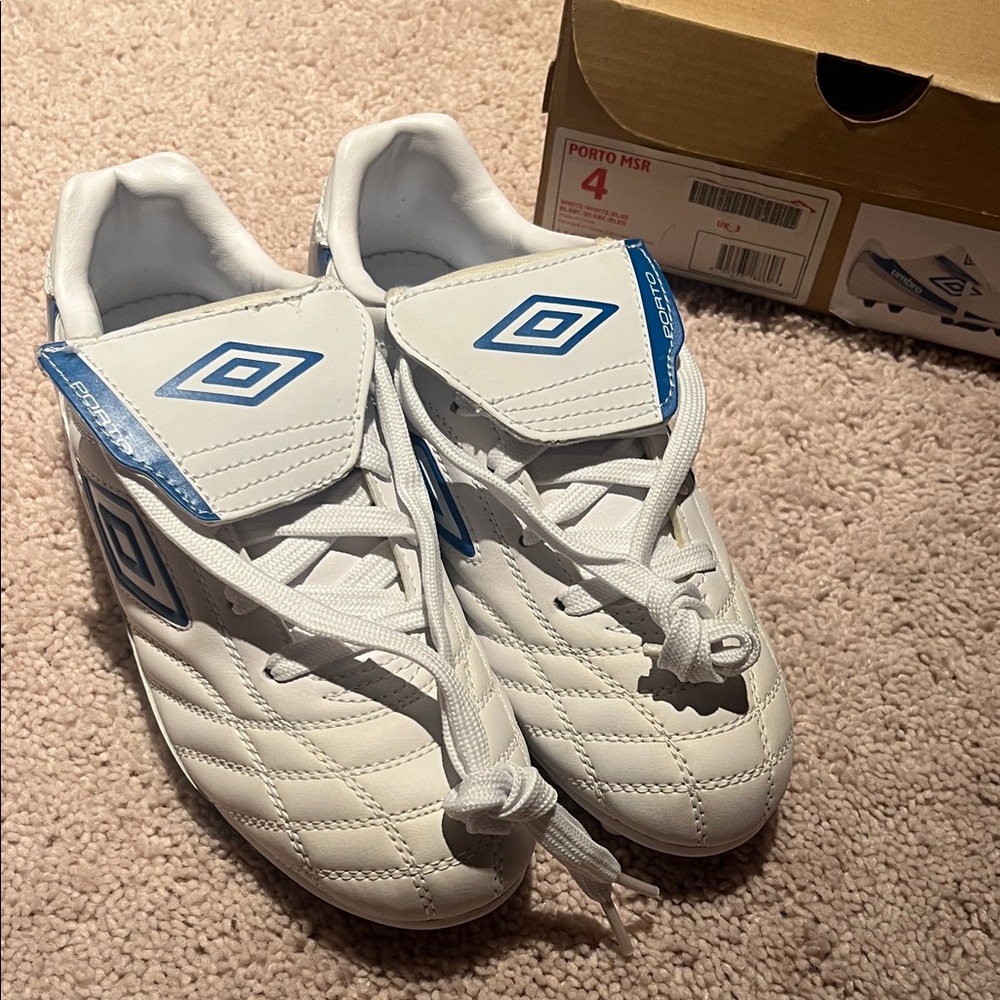 Umbro | White and Blue Soccer Cleats, 4